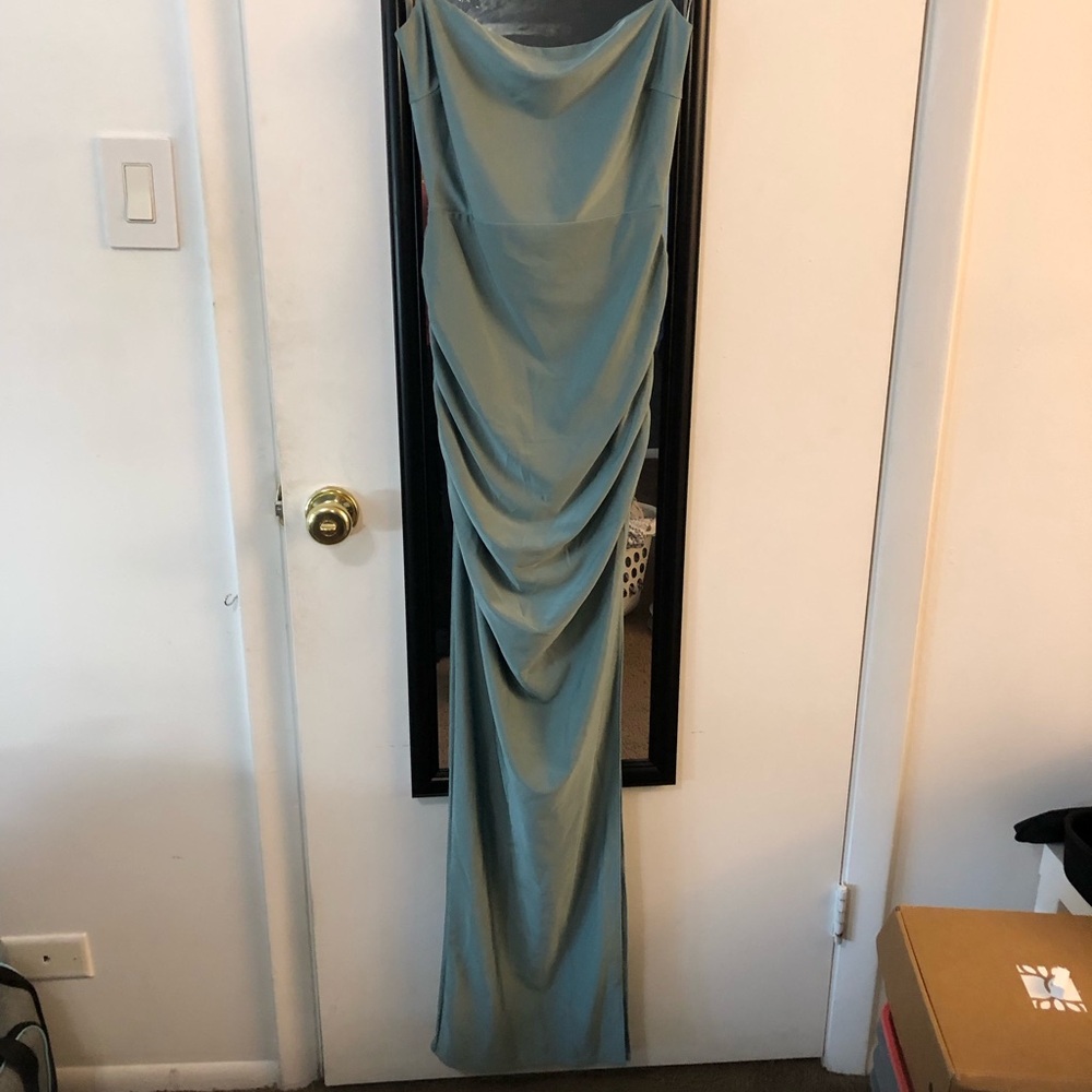 Elegant Backless Maxi Dress